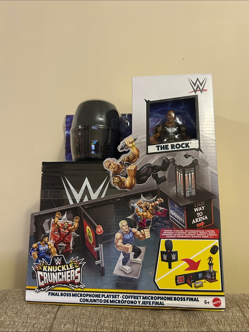 WWE Knuckle Crunchers Final Boss Microphone Playset – Black & Purple Accents